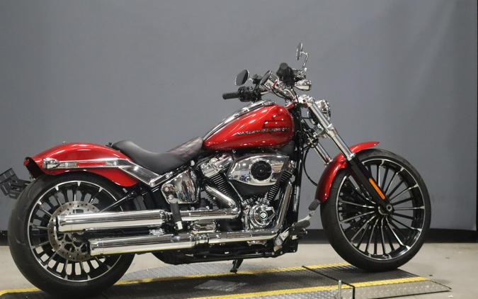 2025 Harley-Davidson Breakout Brilliant Red