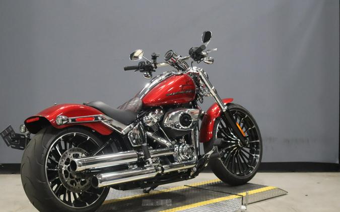 2025 Harley-Davidson Breakout Brilliant Red