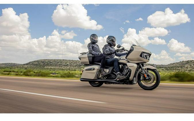 2023 Indian Motorcycle Indian Pursuit Dark Horse w/Premium Pkg - Color