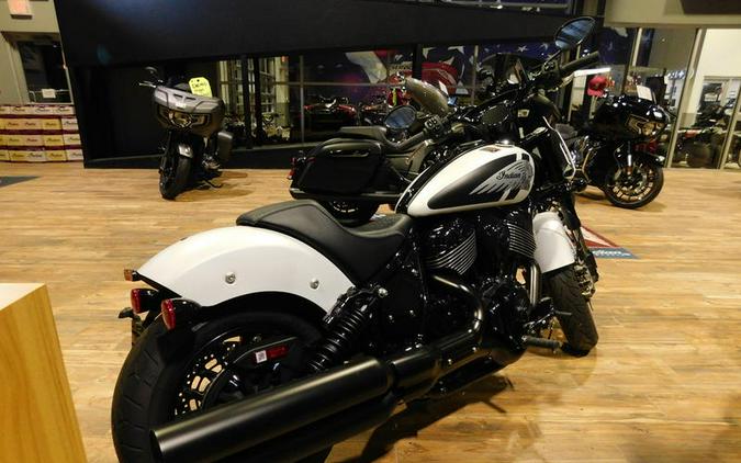 2024 Indian Motorcycle® Sport Chief Ghost White Metallic Smoke
