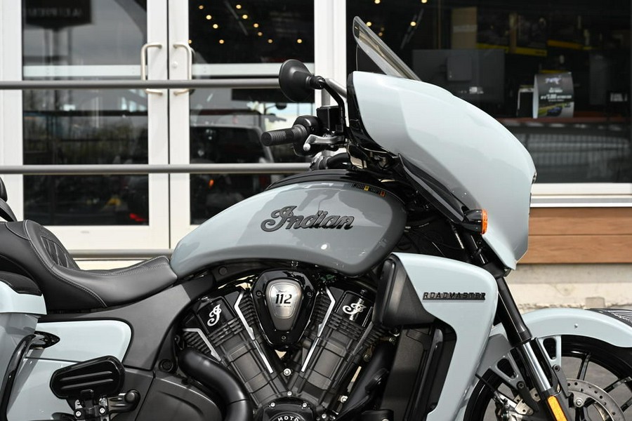 2025 Indian Motorcycle® Roadmaster® PowerPlus Dark Horse® 112 w/PowerBand Storm Gray