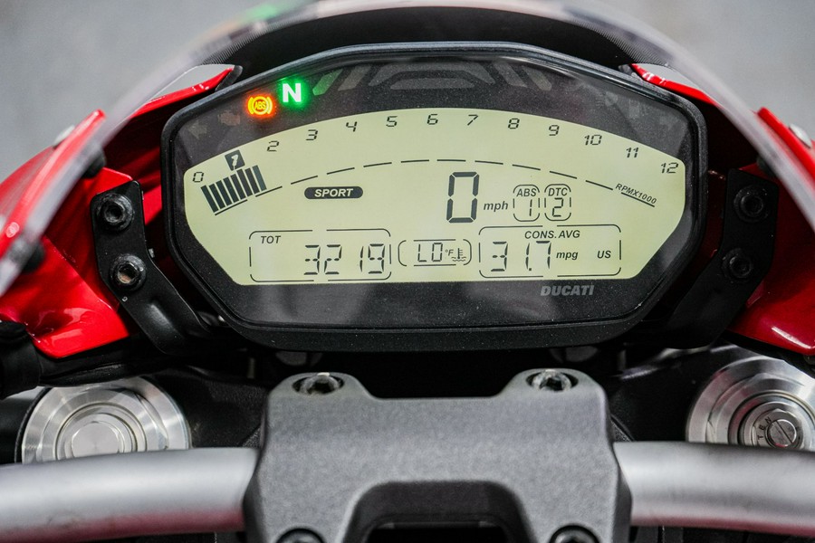 2016 Ducati Monster 821 Stripe