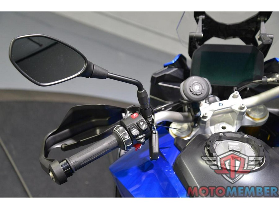 2023 BMW F 900XR
