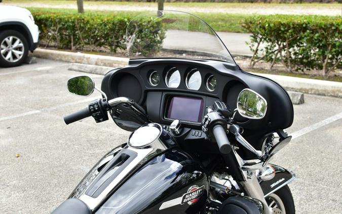 2024 Harley-Davidson Tri Glide Ultra FLHTCUTG
