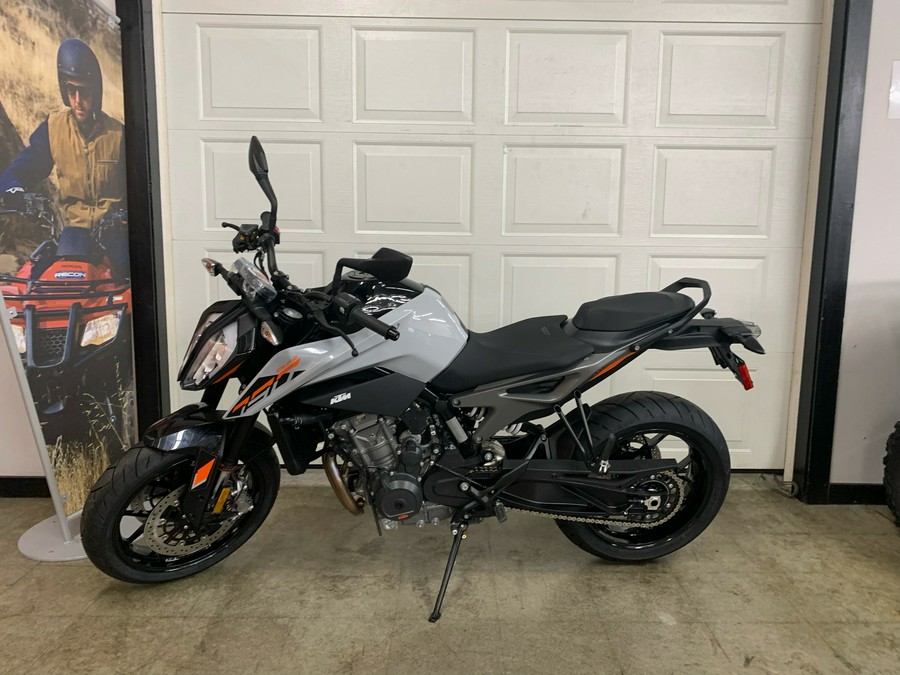 2024 KTM 790 Duke