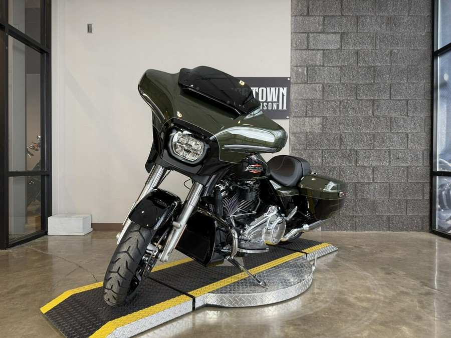 2026 Harley-Davidson® Street Glide® FLHX