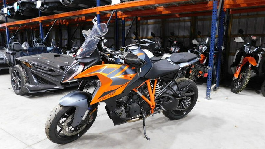 2024 KTM 1290 Super Duke GT