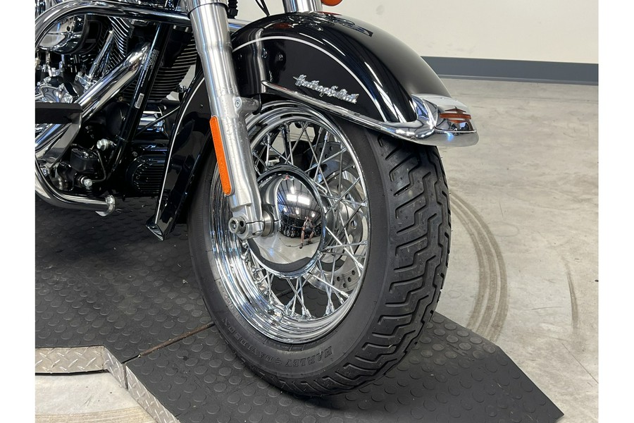 2012 Harley-Davidson® Softail® Heritage Softail® Classic