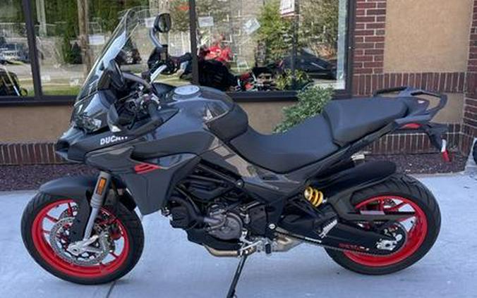 2023 Ducati Multistrada V2 S Thrilling Black & Street Grey