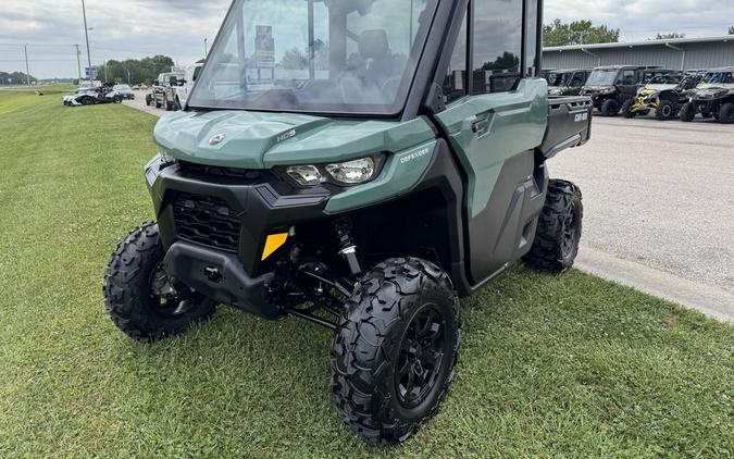 2025 Can-Am® Defender DPS CAB HD9 Compass Green