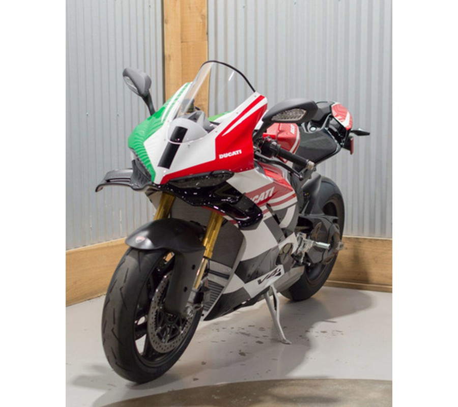 2025 Ducati Panigale V4 Tricolore