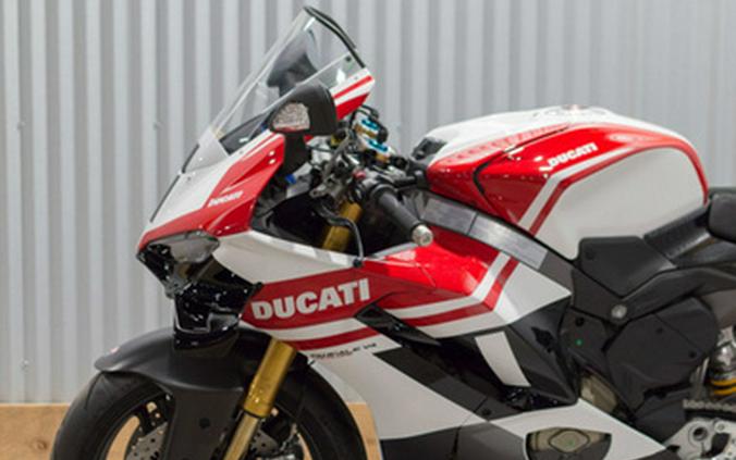 2025 Ducati Panigale V4 Tricolore