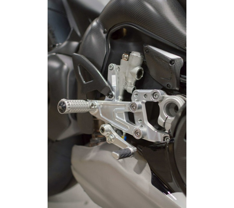 2025 Ducati Panigale V4 Tricolore