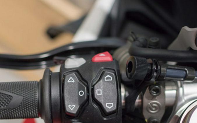 2025 Ducati Panigale V4 Tricolore