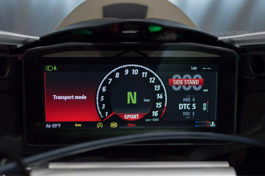 2025 Ducati Panigale V4 Tricolore