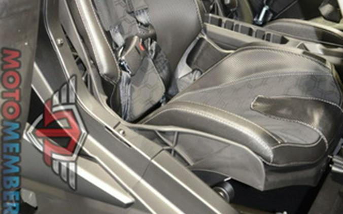 2026 Can-Am Maverick R MAX X Rc With Smart-Shox