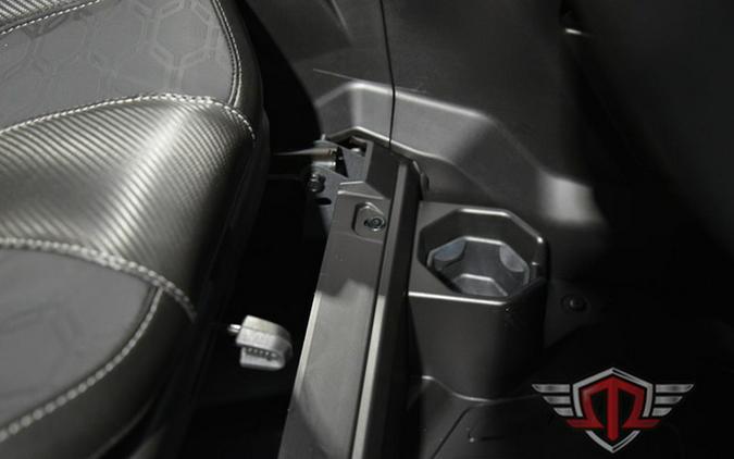 2026 Can-Am Maverick R MAX X Rc With Smart-Shox