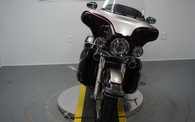 2007 Harley-Davidson® Electra Glide® Classic Black Cherry Pearl & Pewter Pearl