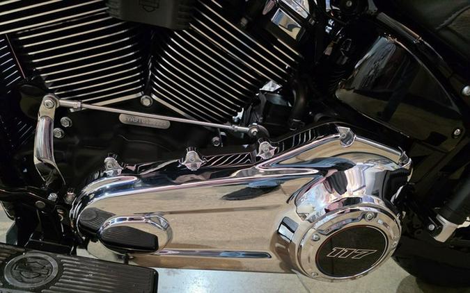 2026 Harley-Davidson Softail FLHC - Heritage Classic