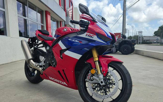 2027 Honda® CBR1000RR-R Fireblade SP
