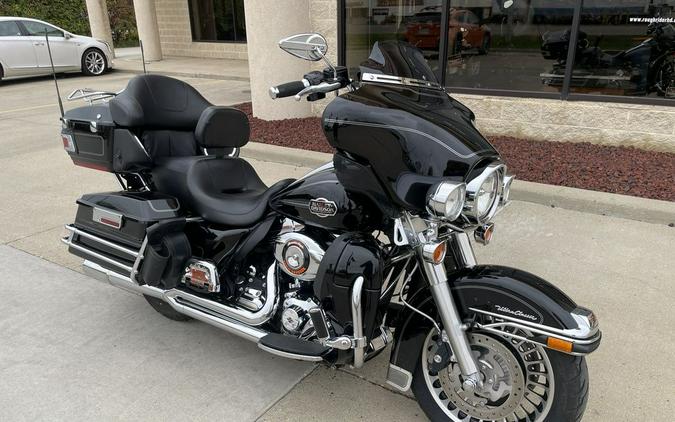 2012 Harley-Davidson® FLHTCU - Electra Glide® Ultra Classic