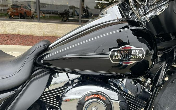 2012 Harley-Davidson® FLHTCU - Electra Glide® Ultra Classic