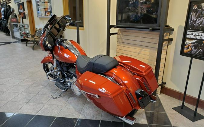 2024 Harley-Davidson Street Glide® Red Rock