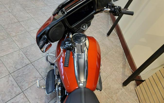 2024 Harley-Davidson Street Glide® Red Rock