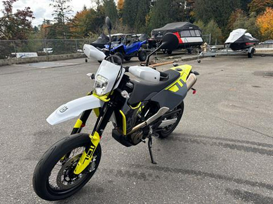 2024 Husqvarna 701 Supermoto