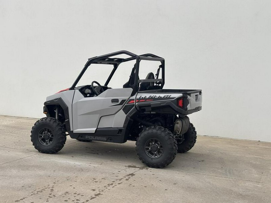 2025 Polaris® General 1000 Sport