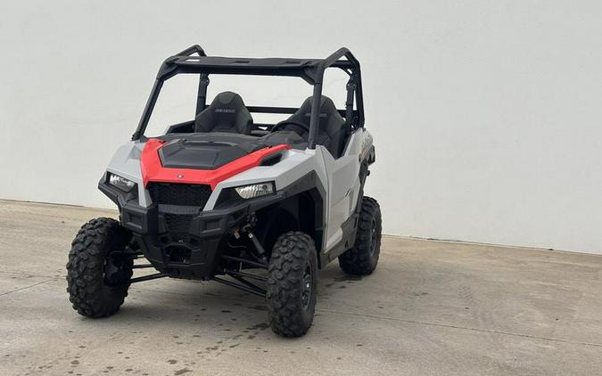 2025 Polaris® General 1000 Sport