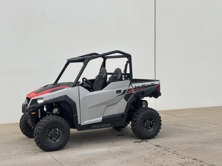 2025 Polaris® General 1000 Sport