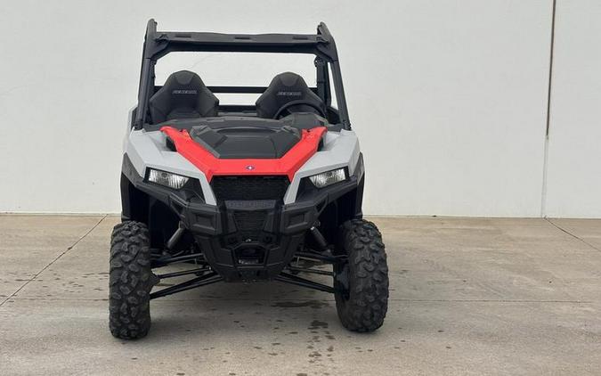 2025 Polaris® General 1000 Sport