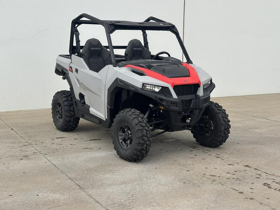 2025 Polaris® General 1000 Sport