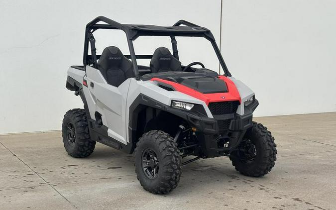 2025 Polaris® General 1000 Sport