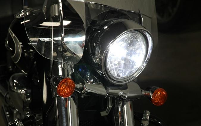 2018 SUZUKI BOULEVARD C90T
