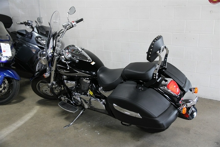 2018 SUZUKI BOULEVARD C90T
