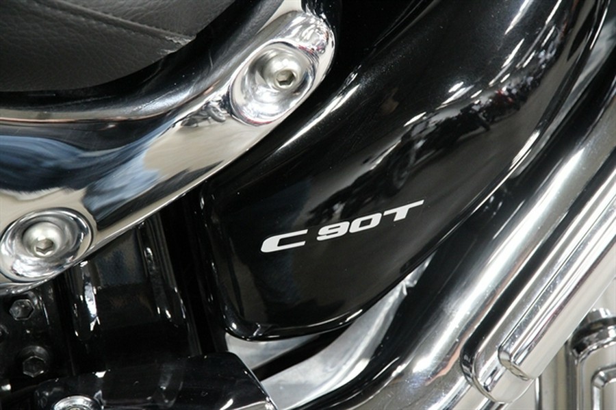 2018 SUZUKI BOULEVARD C90T