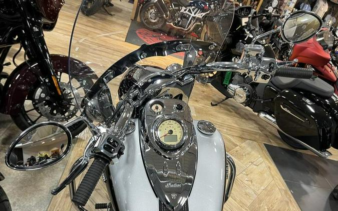 2018 Indian Motorcycle® Chief® Vintage ABS Star Silver over Thunder Black