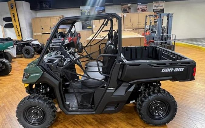 2024 Can-Am® Defender HD7