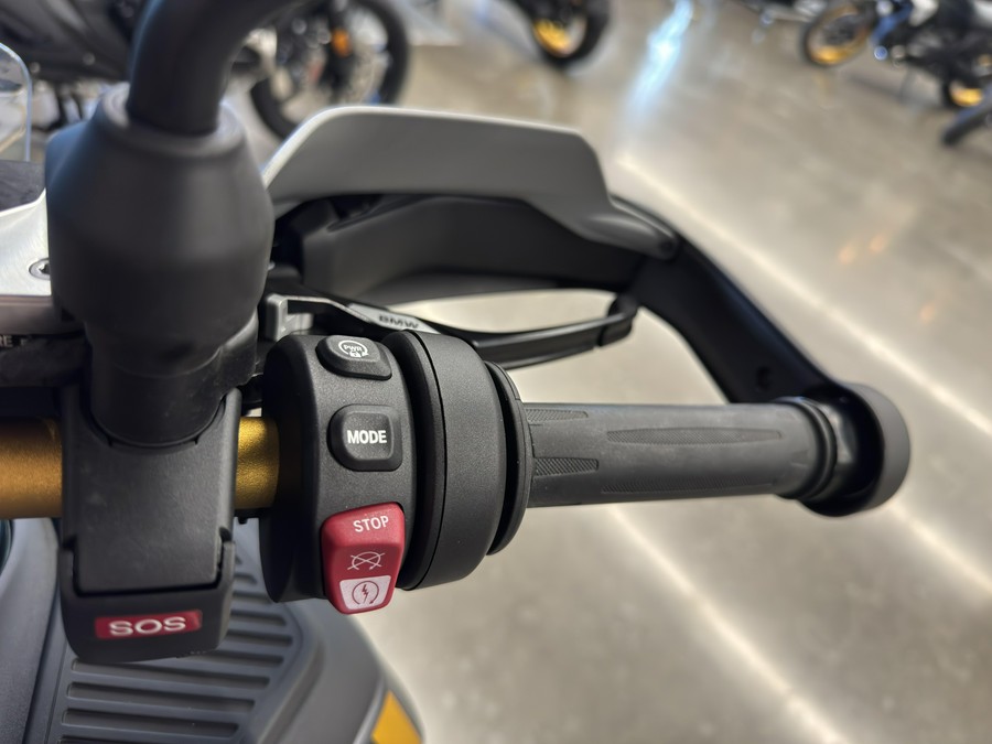 2025 BMW R 1300 GS Adventure - AURELIUS GREEN METALLIC MATTE