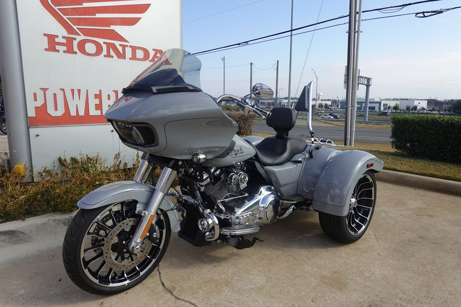 2024 Harley-Davidson Trike Road Glide® 3