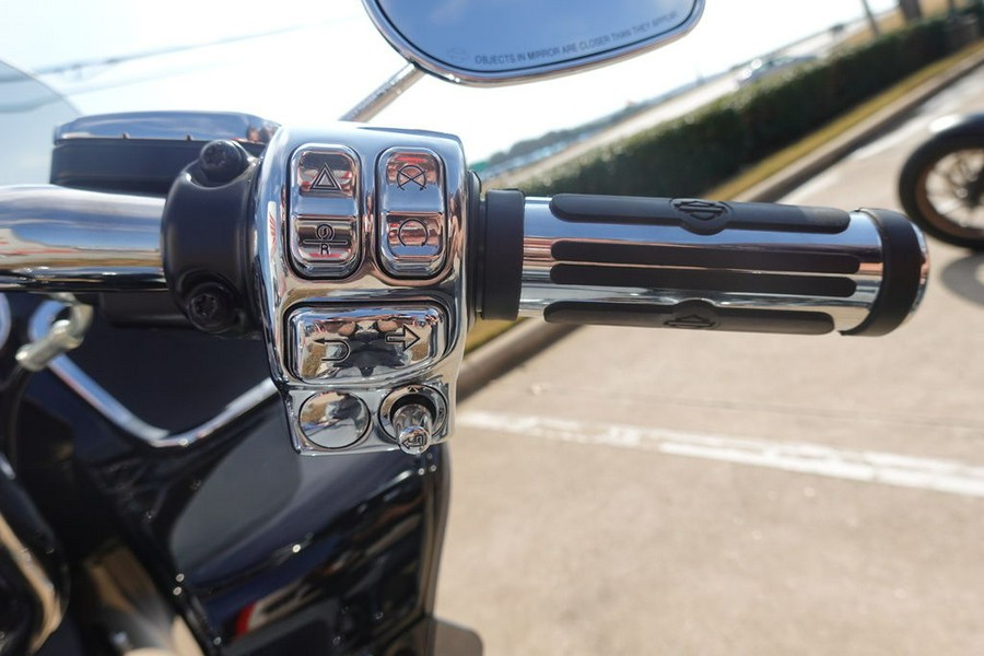 2024 Harley-Davidson Trike Road Glide® 3