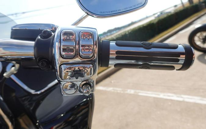 2024 Harley-Davidson Trike Road Glide® 3