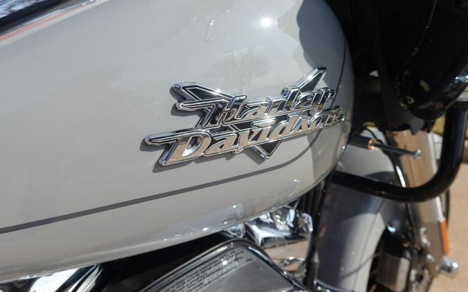 2024 Harley-Davidson Trike Road Glide® 3