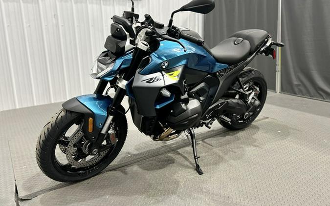 2026 BMW R 1300 R Snapper Rocks Blue 1300 R