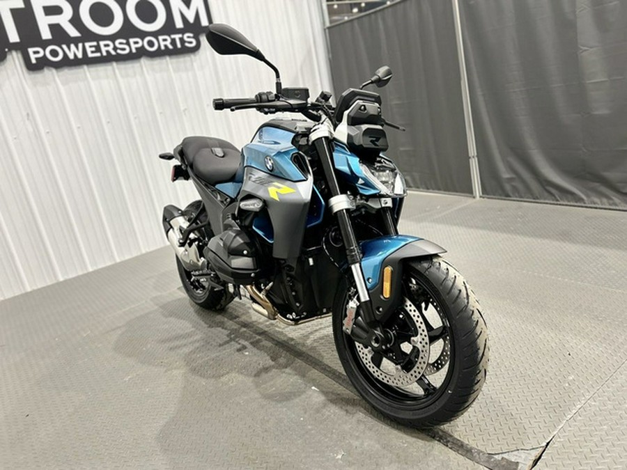2026 BMW R 1300 R Snapper Rocks Blue 1300 R