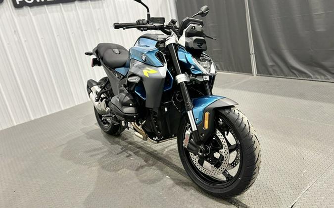 2026 BMW R 1300 R Snapper Rocks Blue 1300 R