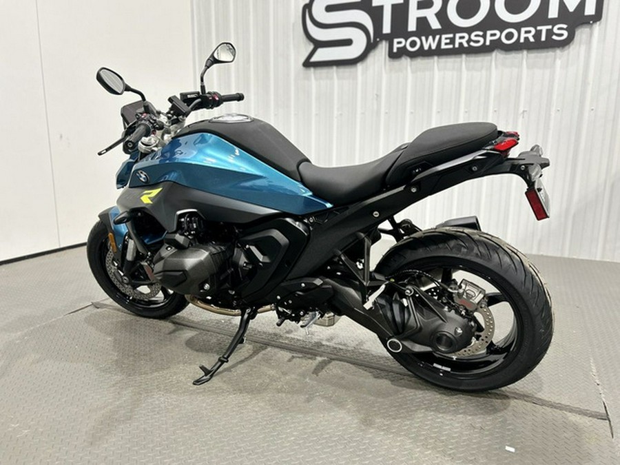 2026 BMW R 1300 R Snapper Rocks Blue 1300 R