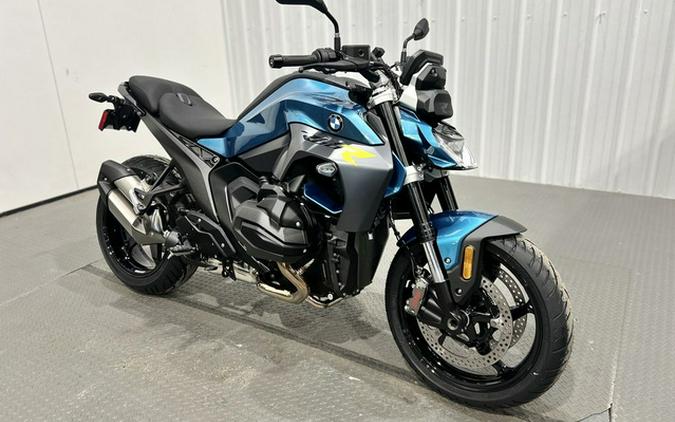 2026 BMW R 1300 R Snapper Rocks Blue 1300 R